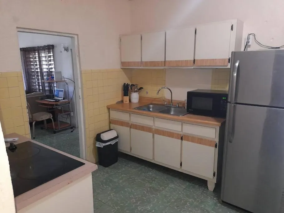 Holiday home Spacious Central And Convinient Full Ac Feliciano